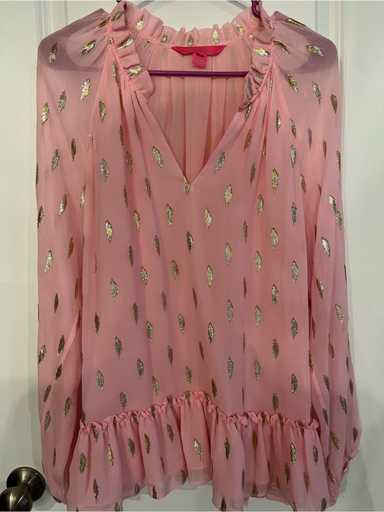 Lilly Pulitzer Tops - Lilly Pulitzer Pink Chiffon Blouse with Gold Foil Leaf Print